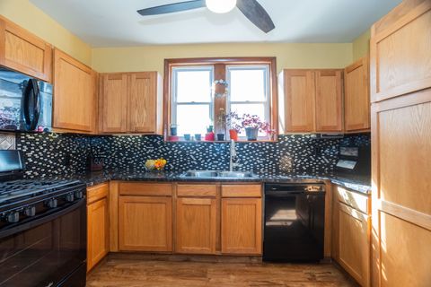 Tiny photo for 2832 N Tripp Avenue, Chicago, IL 60641 (MLS # 12581517)