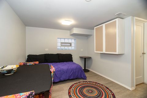 Tiny photo for 2832 N Tripp Avenue, Chicago, IL 60641 (MLS # 12581517)