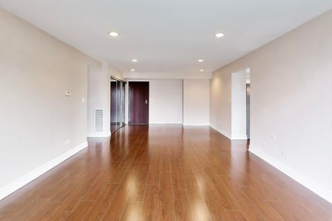 Tiny photo for 1275 E Baldwin Lane #506, Palatine, IL 60074 (MLS # 12627642)