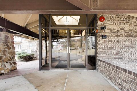 Tiny photo for 1275 E Baldwin Lane #506, Palatine, IL 60074 (MLS # 12627642)