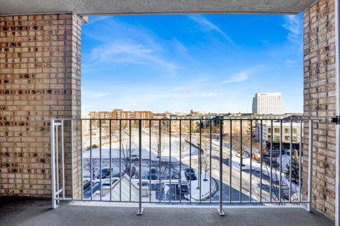 Tiny photo for 2260 S Grace Street #401, Lombard, IL 60148 (MLS # 12554933)