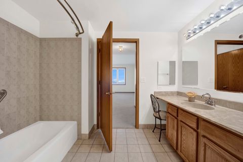 Tiny photo for 2260 S Grace Street #401, Lombard, IL 60148 (MLS # 12554933)