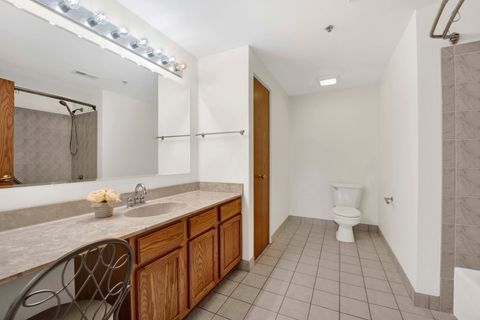 Tiny photo for 2260 S Grace Street #401, Lombard, IL 60148 (MLS # 12554933)