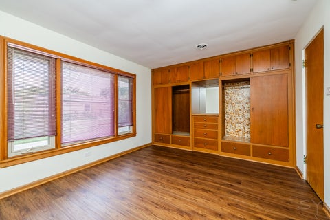 Tiny photo for 2334 S 10th Avenue, North Riverside, IL 60546 (MLS # 12735638)
