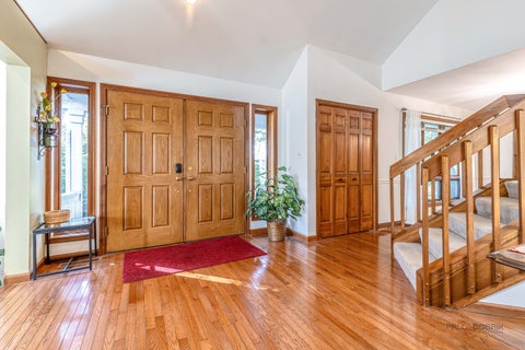 Tiny photo for 92 Golfview Road, Lake Zurich, IL 60047 (MLS # 12778817)