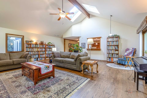 Tiny photo for 92 Golfview Road, Lake Zurich, IL 60047 (MLS # 12778817)