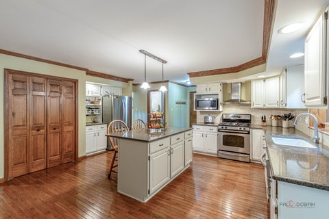 Tiny photo for 92 Golfview Road, Lake Zurich, IL 60047 (MLS # 12778817)