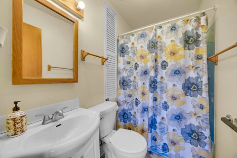 Tiny photo for 14237 S Greenbay Avenue, Burnham, IL 60633 (MLS # 12514384)