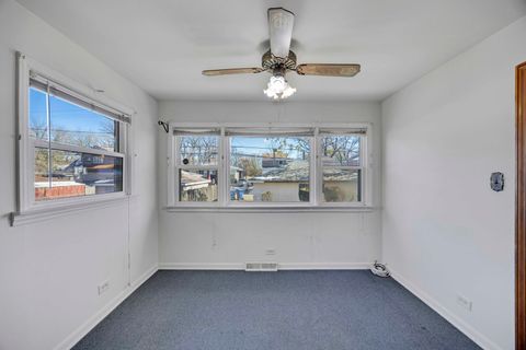 Tiny photo for 14237 S Greenbay Avenue, Burnham, IL 60633 (MLS # 12514384)