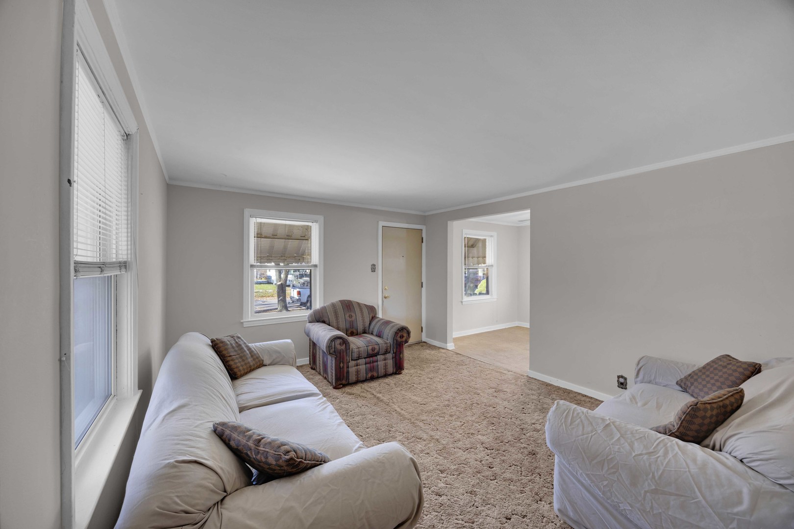 14237 S Greenbay Avenue