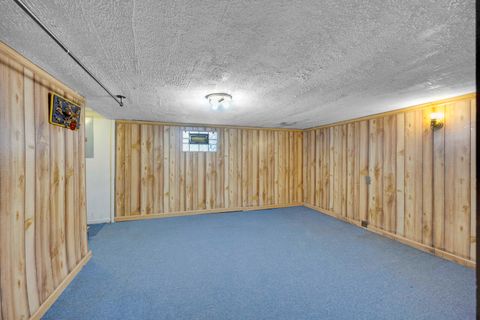 Tiny photo for 14237 S Greenbay Avenue, Burnham, IL 60633 (MLS # 12514384)