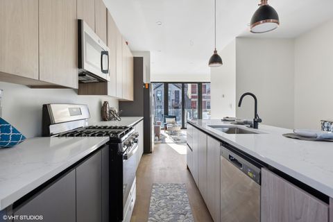 Tiny photo for 718-720 W 17th Street #1E, Chicago, IL 60616 (MLS # 12520927)