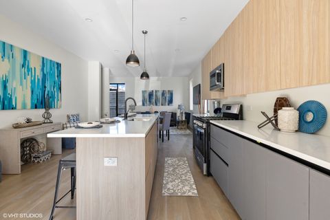 Tiny photo for 718-720 W 17th Street #1E, Chicago, IL 60616 (MLS # 12520927)