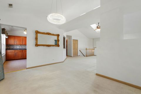 Tiny photo for 133 Arboretum Drive, Lombard, IL 60148 (MLS # 12595323)