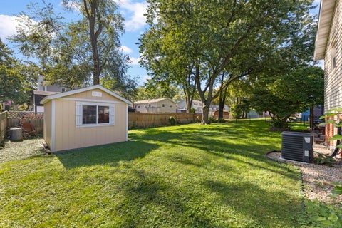 Tiny photo for 409 Maple Lane, Darien, IL 60561 (MLS # 12752598)