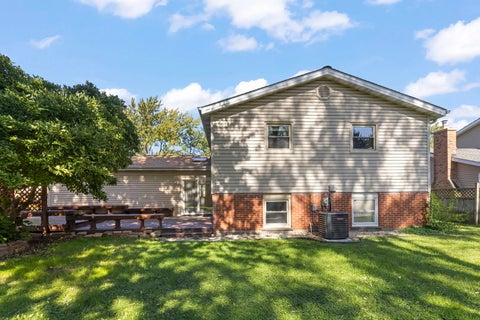 Tiny photo for 409 Maple Lane, Darien, IL 60561 (MLS # 12752598)
