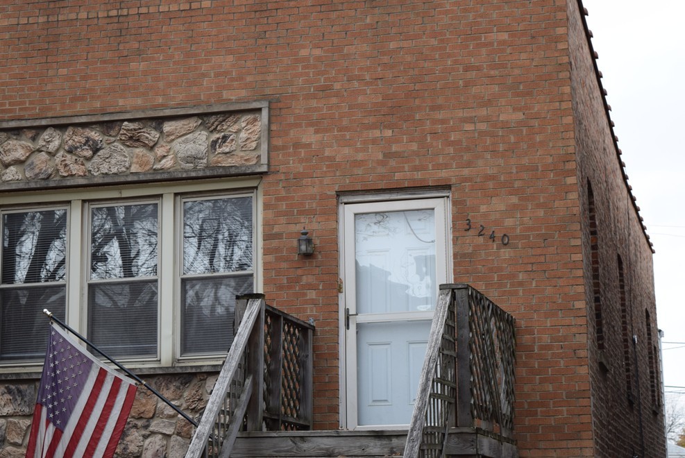 3240 S Parnell Avenue