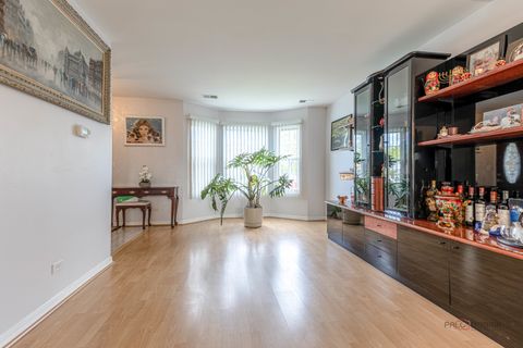 Tiny photo for 2 SANDHURST Road, Mundelein, IL 60060 (MLS # 12633710)