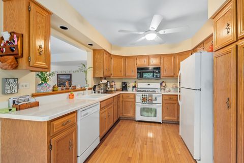 Tiny photo for 5426 Bonnie Trail, Oak Forest, IL 60452 (MLS # 12528540)