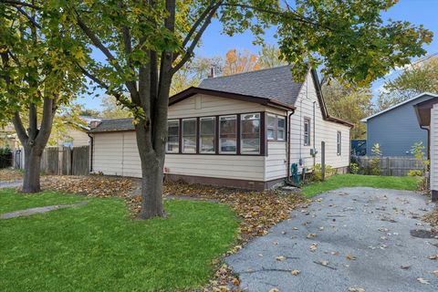 Tiny photo for 3305 Holdridge Avenue, Zion, IL 60099 (MLS # 12513977)