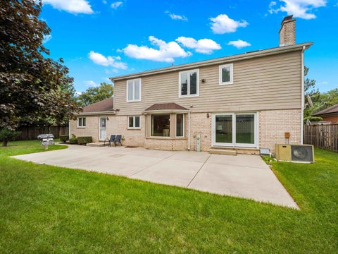 Tiny photo for 2334 Phillips Drive, Glenview, IL 60026 (MLS # 12757903)