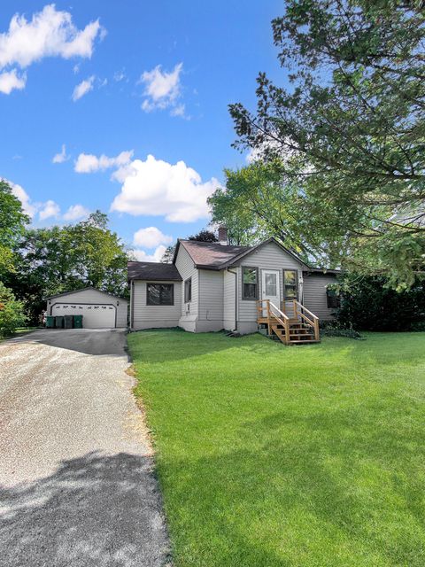 11 S Lake Avenue Fox Lake IL 60020