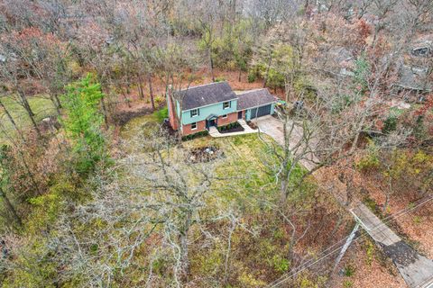 Tiny photo for 15105 W Rockland Road, Libertyville, IL 60048 (MLS # 12520239)