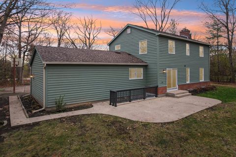 Tiny photo for 15105 W Rockland Road, Libertyville, IL 60048 (MLS # 12520239)