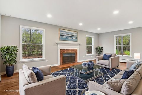 Tiny photo for 15105 W Rockland Road, Libertyville, IL 60048 (MLS # 12520239)