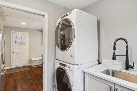 Tiny photo for 15105 W Rockland Road, Libertyville, IL 60048 (MLS # 12520239)