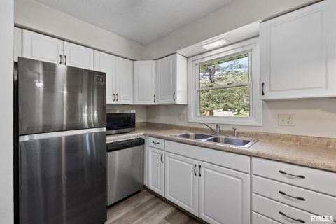 Tiny photo for 108 PARKVIEW Court, Tipton, IA 52772 (MLS # QC4266748)