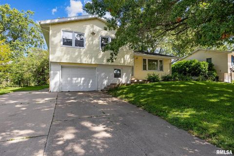 Photo of 108 PARKVIEW Court, Tipton, IA 52772 (MLS # QC4266748)