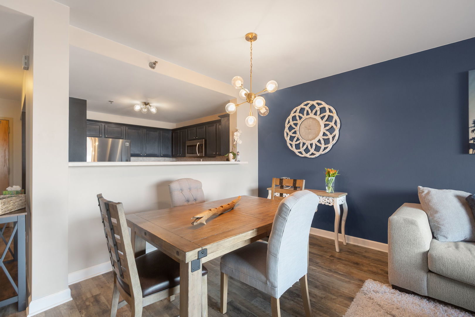 440 W Mahogany Court 608