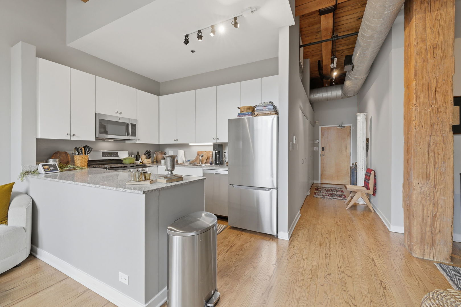 300 W Grand Avenue 203