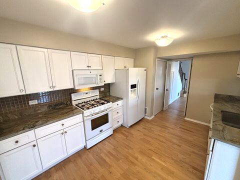 Tiny photo for 1414 Pebblecreek Drive, Glenview, IL 60025 (MLS # 12615082)