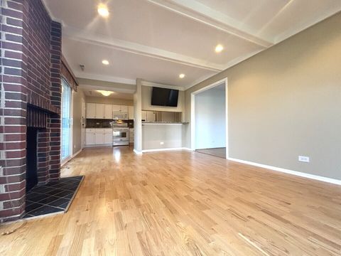 Tiny photo for 1414 Pebblecreek Drive, Glenview, IL 60025 (MLS # 12615082)