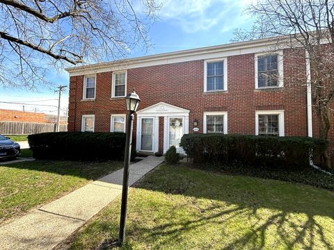 1414 Pebblecreek Drive Glenview IL 60025