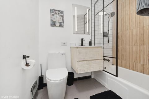 Tiny photo for 4250 N Marine Drive #1925, Chicago, IL 60613 (MLS # 12542816)