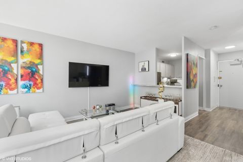 Tiny photo for 4250 N Marine Drive #1925, Chicago, IL 60613 (MLS # 12542816)