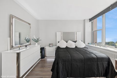 Tiny photo for 4250 N Marine Drive #1925, Chicago, IL 60613 (MLS # 12542816)