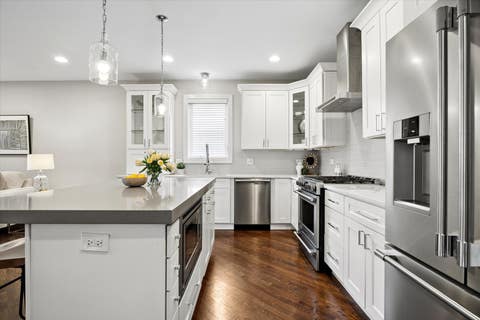 Tiny photo for 5324 S Neva Avenue, Chicago, IL 60638 (MLS # 12698051)