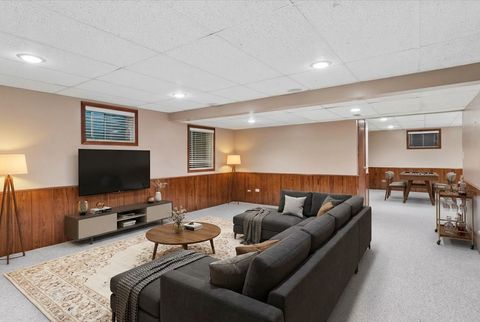 Tiny photo for 217 Meadowview Lane, Aurora, IL 60502 (MLS # 12652350)