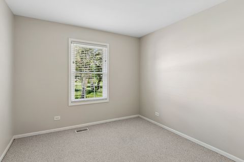Tiny photo for 217 Meadowview Lane, Aurora, IL 60502 (MLS # 12652350)