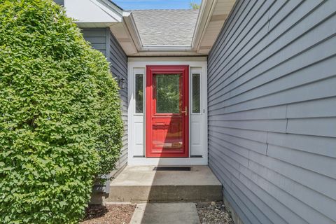 Tiny photo for 217 Meadowview Lane, Aurora, IL 60502 (MLS # 12652350)
