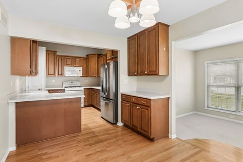 Tiny photo for 217 Meadowview Lane, Aurora, IL 60502 (MLS # 12652350)