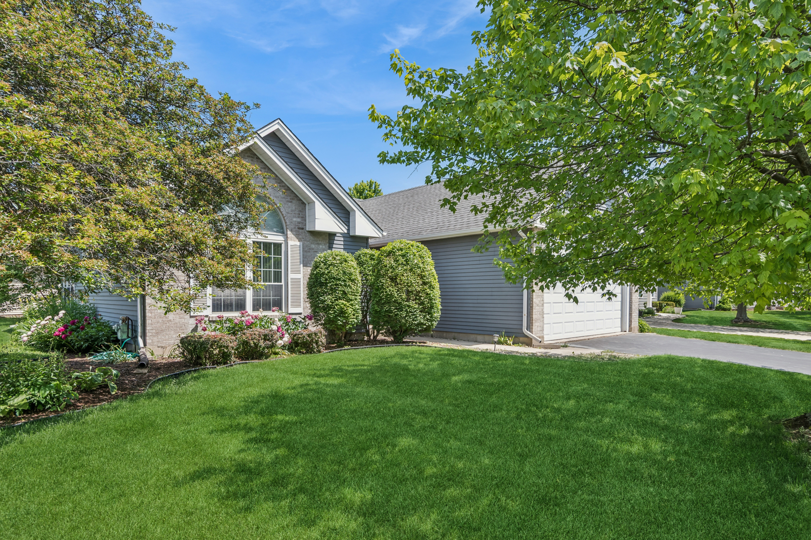 217 Meadowview Lane