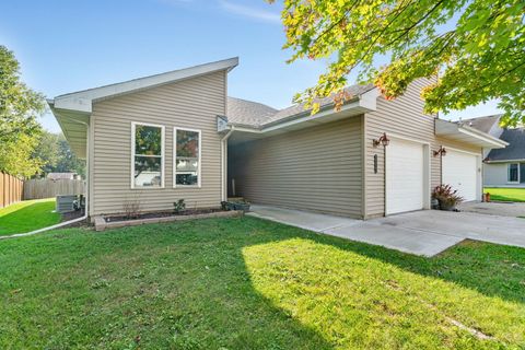 Photo of 210 Kevin Drive, Diamond, IL 60416 (MLS # 12497085) Photo of 210 Kevin Drive, Diamond, IL 60416 (MLS # 12497085)