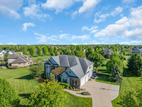 Tiny photo for 43W707 N Sunset Views Drive, St. Charles, IL 60175 (MLS # 12645484)