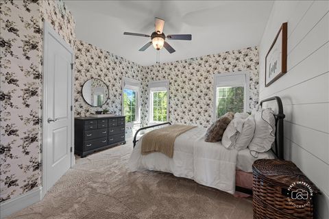 Tiny photo for 43W707 N Sunset Views Drive, St. Charles, IL 60175 (MLS # 12645484)