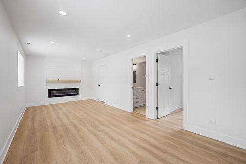 Tiny photo for 8245 43rd Place, Lyons, IL 60534 (MLS # 12602805)